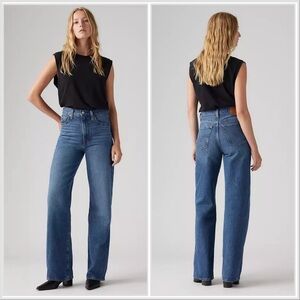 Levi's Women's Straight Leg Jeans - Classic Blue